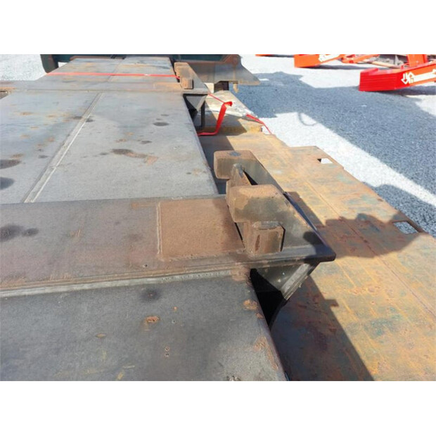 2000 سفيتراك 565-45008168