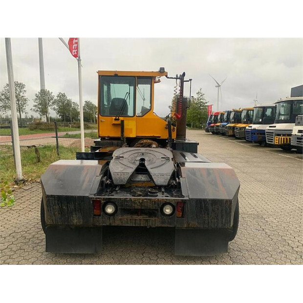 2000 Sisu TRX182A4L2C18-45008526