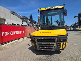 2011-terberg-rt223-1406492-45008582