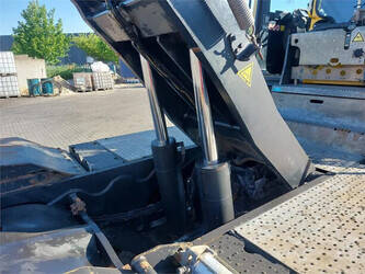 2011-terberg-rt223-1406492-45008586