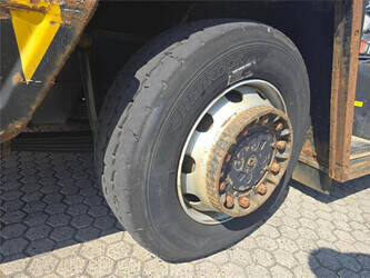 2011-terberg-rt223-1406492-45008590