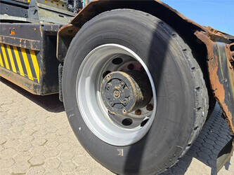 2011-terberg-rt223-1406494-45008629