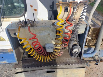 2011-terberg-rt283-1406502-45008729