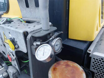 2011-terberg-rt323-45008753