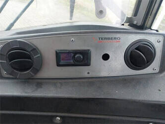 2011-terberg-rt323-45008760