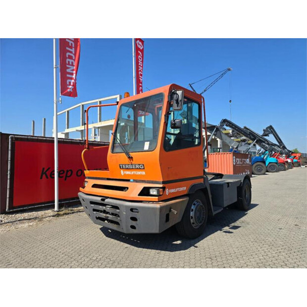 2013 Terberg YT182-45008900