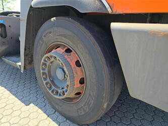 2013-terberg-yt182-1406511-45008910