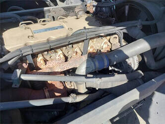 2013-terberg-yt182-1406511-45008914