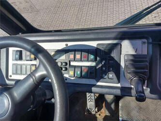 2009-terberg-yt182-1406513-45008943