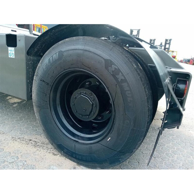 2024 Terberg YT220-45008985