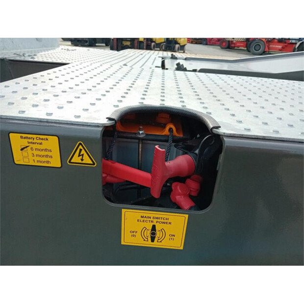 2024 Terberg YT220-45008988