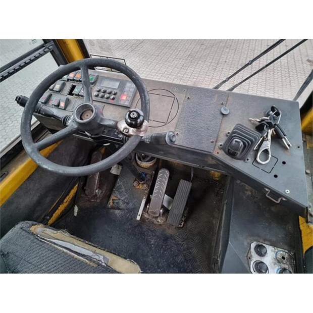 2002 Terberg YT220-45009071