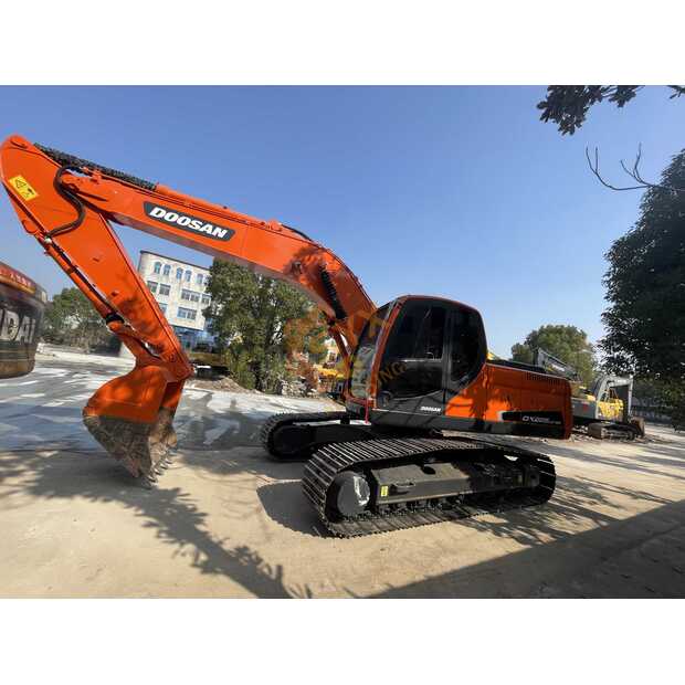 2023 Doosan DX225LC-45009607