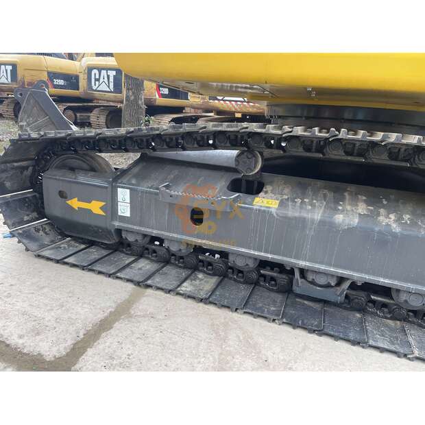 2021 Komatsu PC220-8-45009643