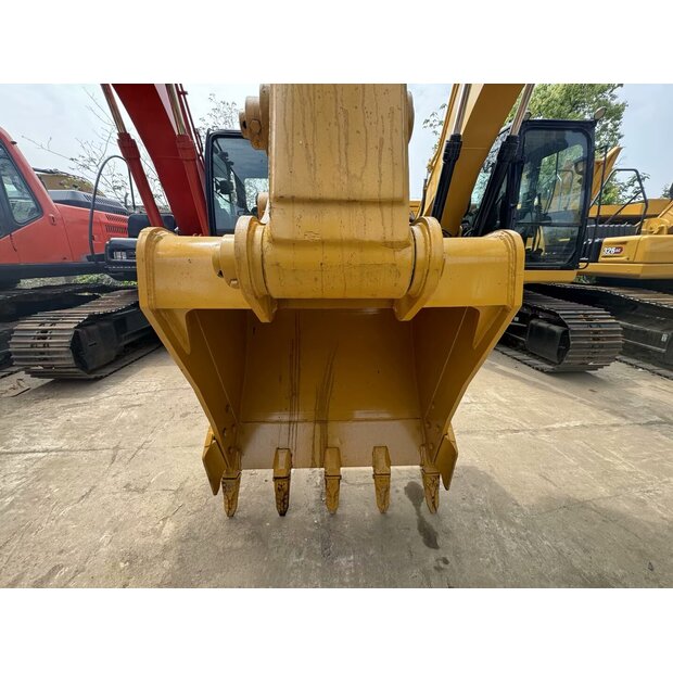 2024 Caterpillar 323GC-45009672