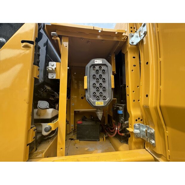 2024 Caterpillar 323GC-45009674