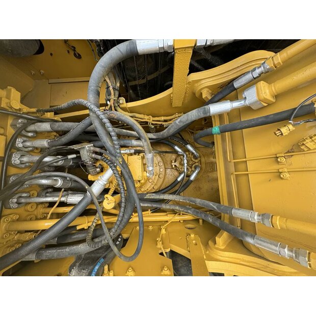 2024 Caterpillar 323GC-45009683