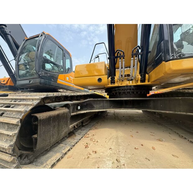 2024 Caterpillar 323GC-45009689