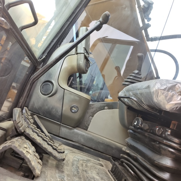 2024 كاتربيلر 323D-45009727