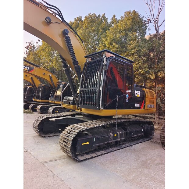 2024 Caterpillar 330D2L-45010180