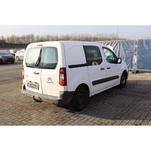 2017 سيتروين BERLINGO-45011020