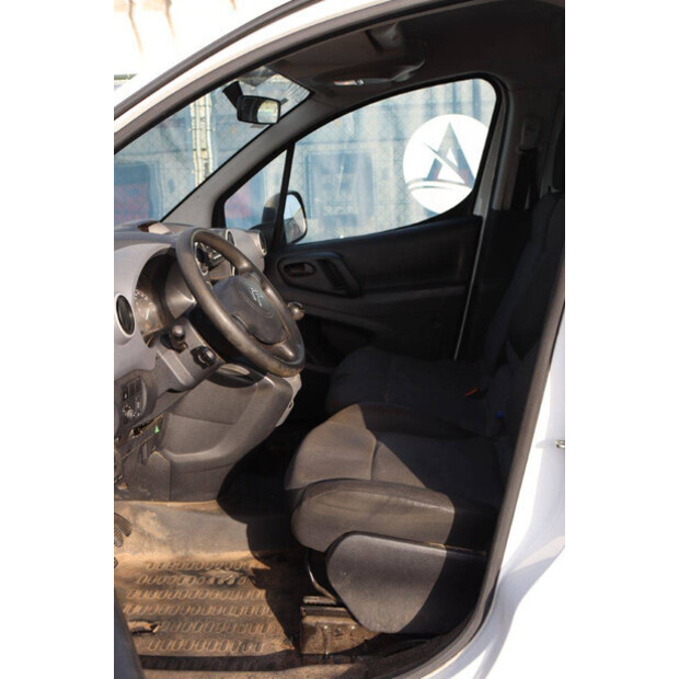 2017 سيتروين BERLINGO-45011043