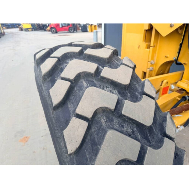 2017 Caterpillar 140M3-45013333