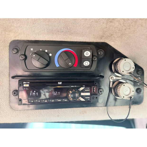 2017 Caterpillar 140M3-45013353