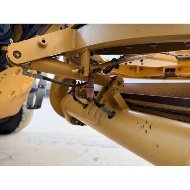 2017 كاتربيلر 140M3-45013397