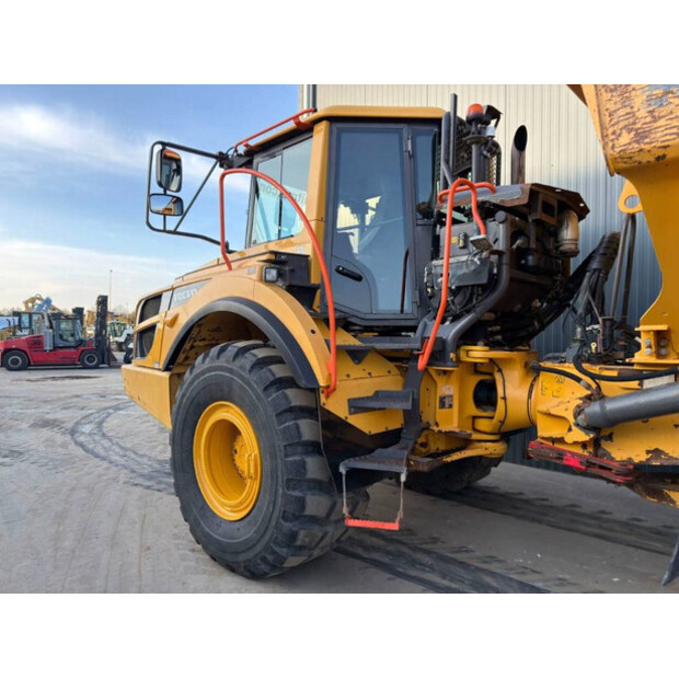 2015 فولفو A25G-45013414