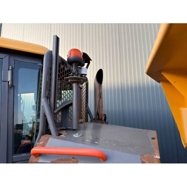 2015 فولفو A25G-45013418