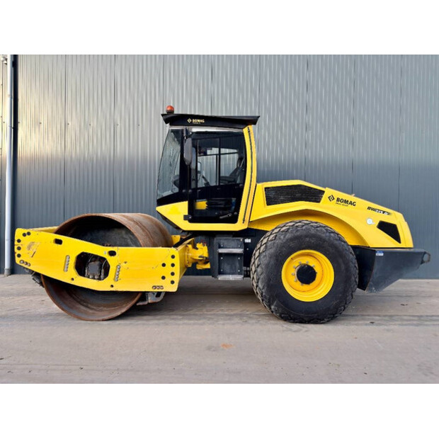2017 BOMAG BW213D-5-45013455