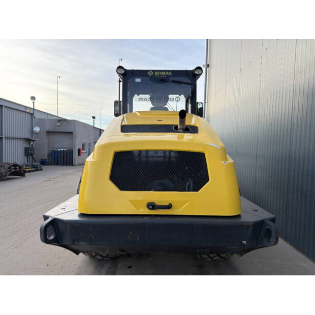 2017 BOMAG BW213D-5-45013457