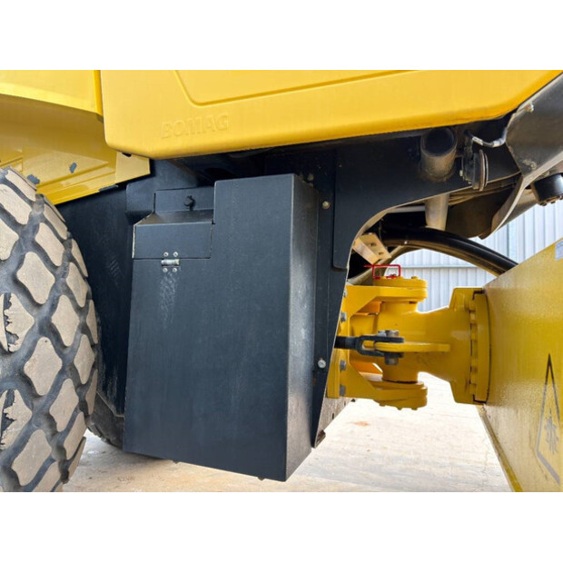 2017 BOMAG BW213D-5-45013464