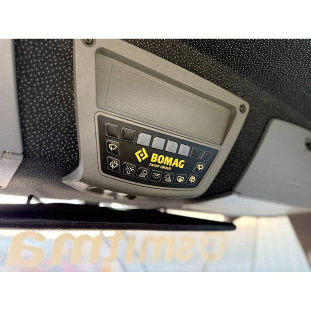 2017 BOMAG BW213D-5-45013488