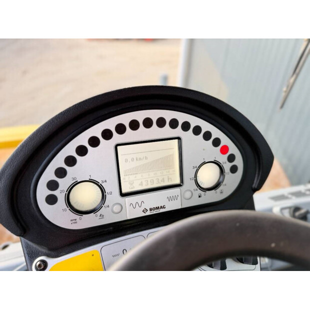 2017 BOMAG BW213D-5-45013489