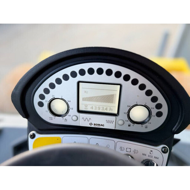 2017 BOMAG BW213D-5-45013493
