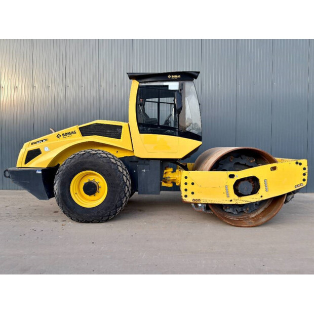 2017 BOMAG BW213D-5-45013495
