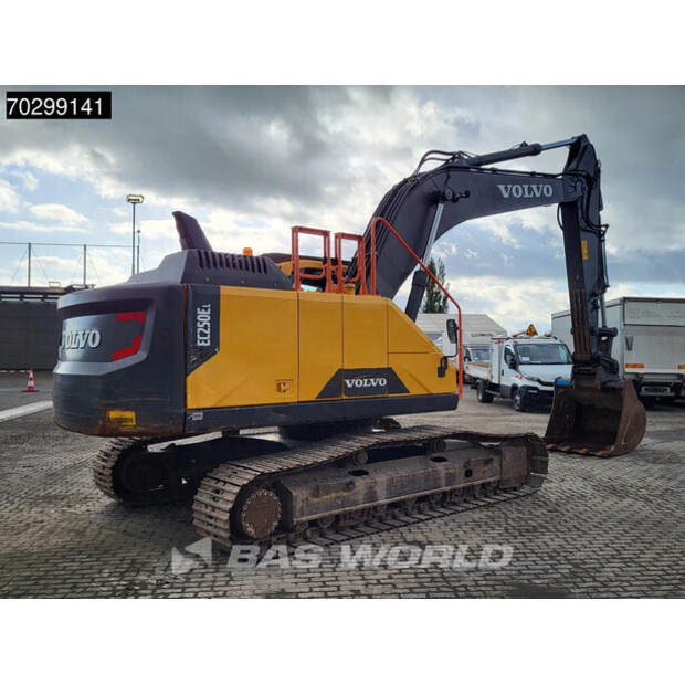 2016 فولفو EC250EL-45013917