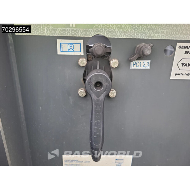 2022 فان هوول TUV 07/26-45013980