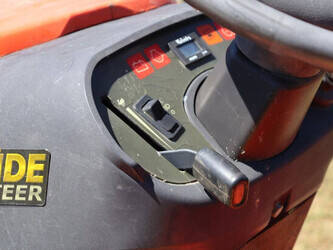 2013-kubota-others-1406778-45014118