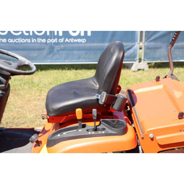 2009 كوبوتا GR2120-45014174