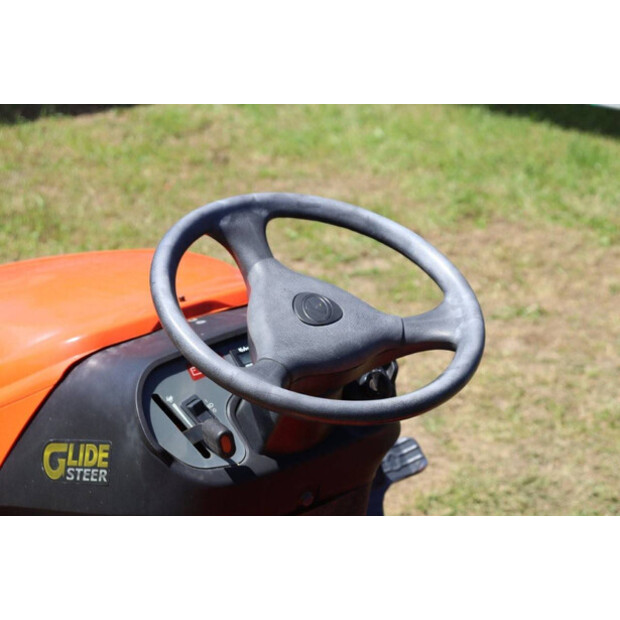 2009 كوبوتا GR2120-45014180