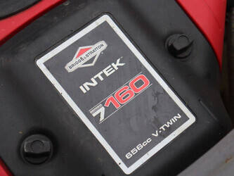 2018-husqvarna-r215th-45015181