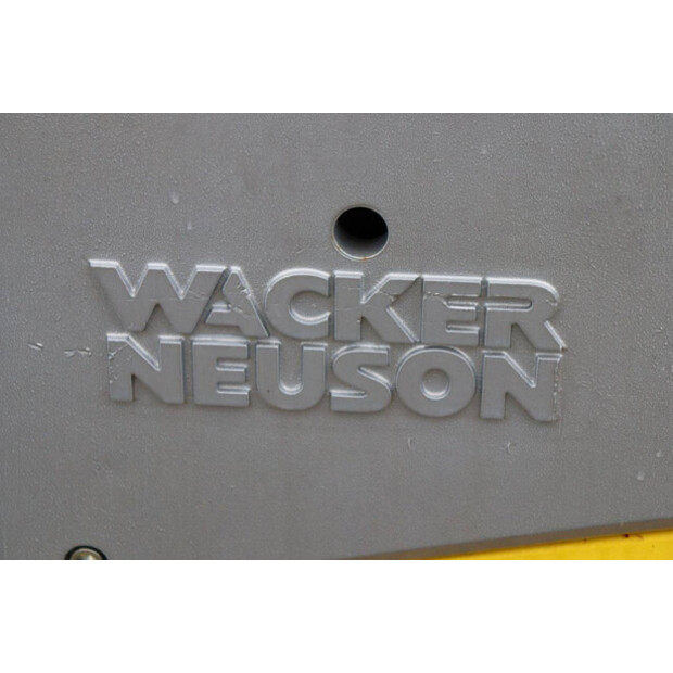2010 Neuson DPU6555-45015215