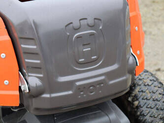 2018-husqvarna-r216awd-45015332