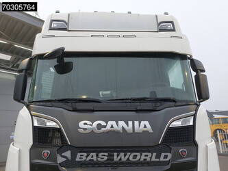 2017-scania-s580-1406817-45015625