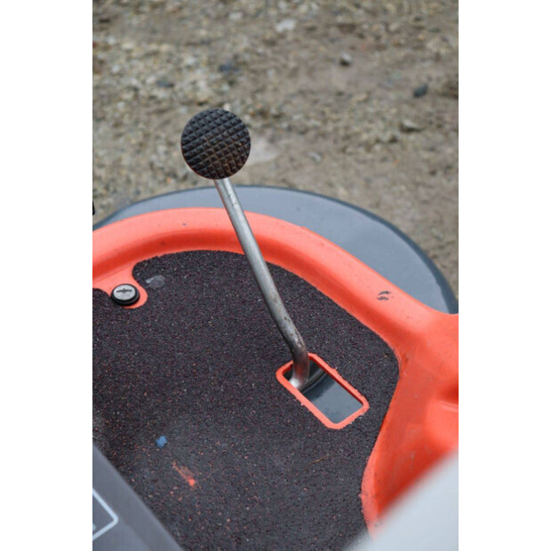 2020 Husqvarna R420-45015910