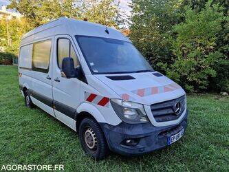 2017-mercedes-benz-sprinter-1407048-45030806