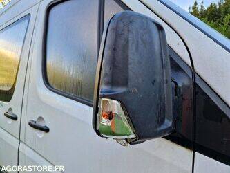 2017-mercedes-benz-sprinter-1407048-45030814